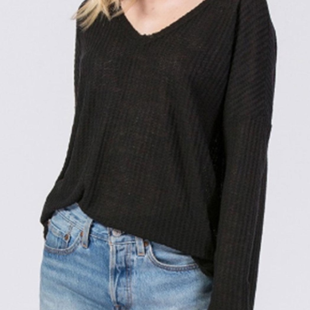 Pink Victoria’s Secret V-Neck Top,Long Sleeves,New with Tag 🏷